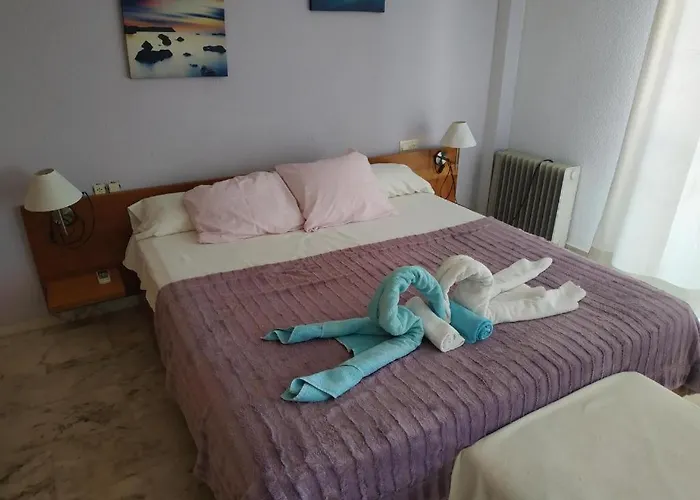 Magnificent 5 Bedroom In Front * Màlaga