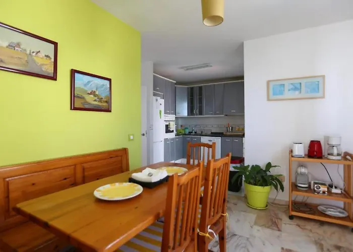 Magnificent 5 Bedroom In Front Màlaga